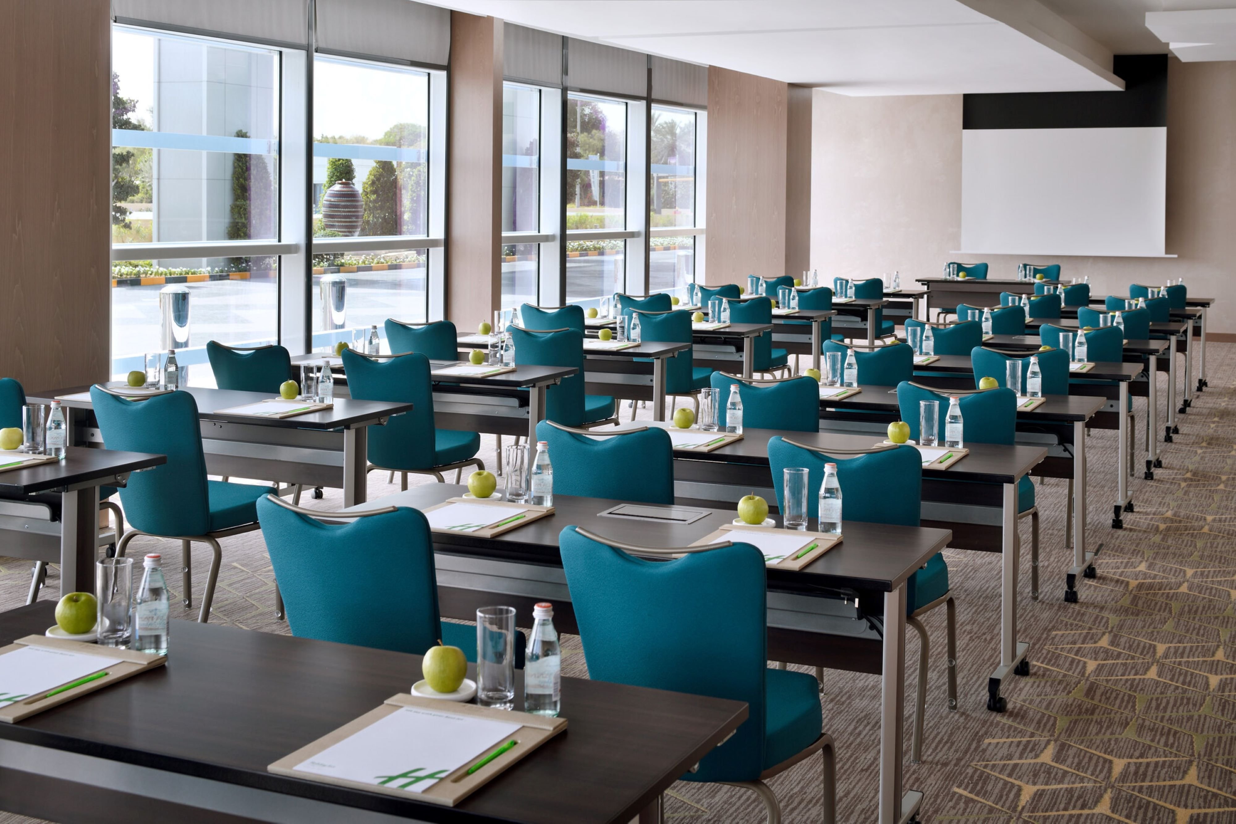 Holiday Inn & Suites - Dubai Festival City, an IHG Hotel 66/70