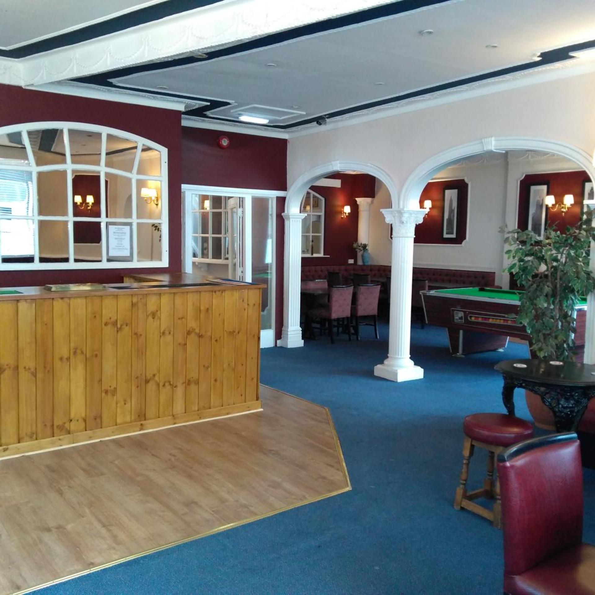 The Crown Hotel 5/37