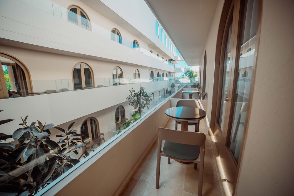 Hotel Loa 9/58