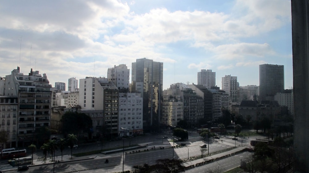 Embajador Hotel 43/55
