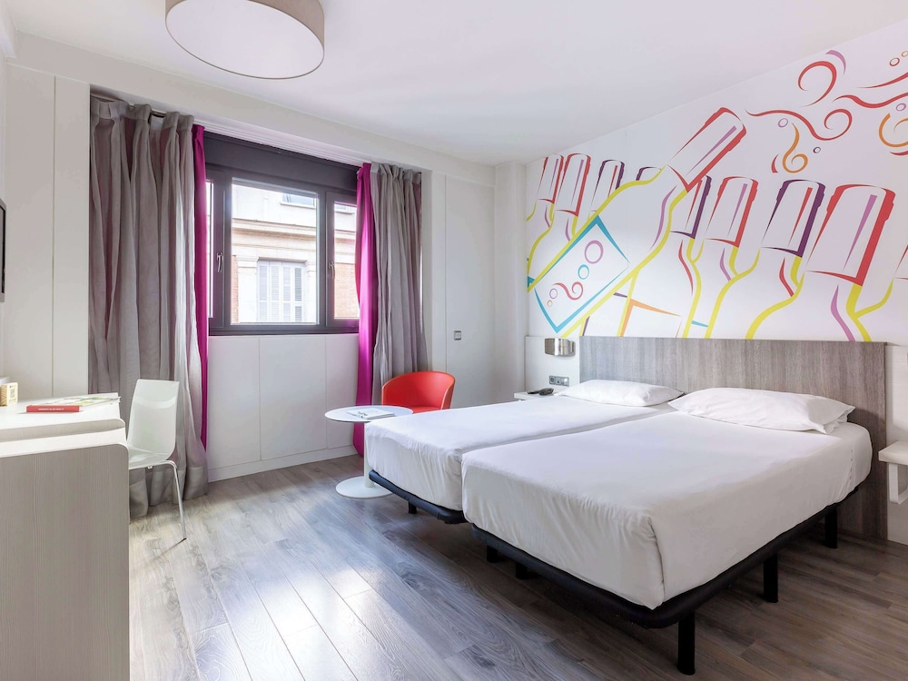 Ibis Styles Madrid Prado 11/50