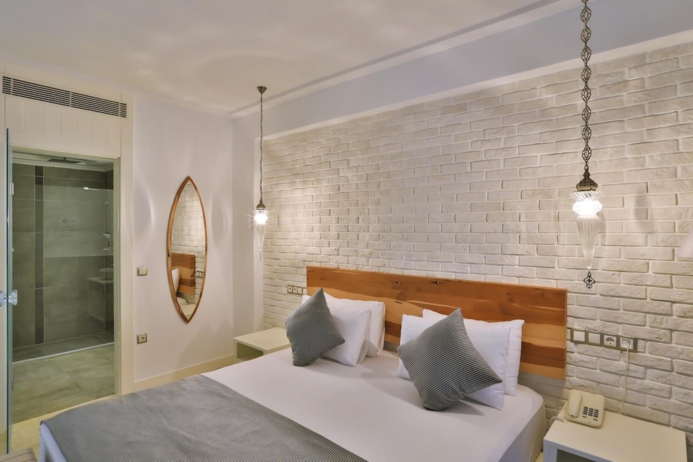 Arnna Hotel 28/67
