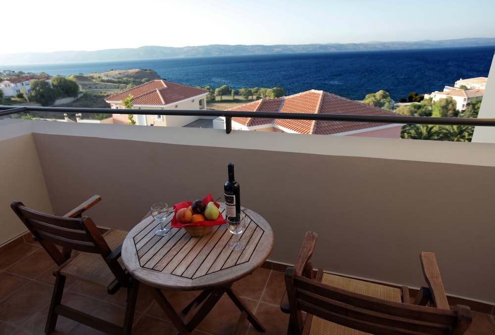 Sunrise Resort 55/69