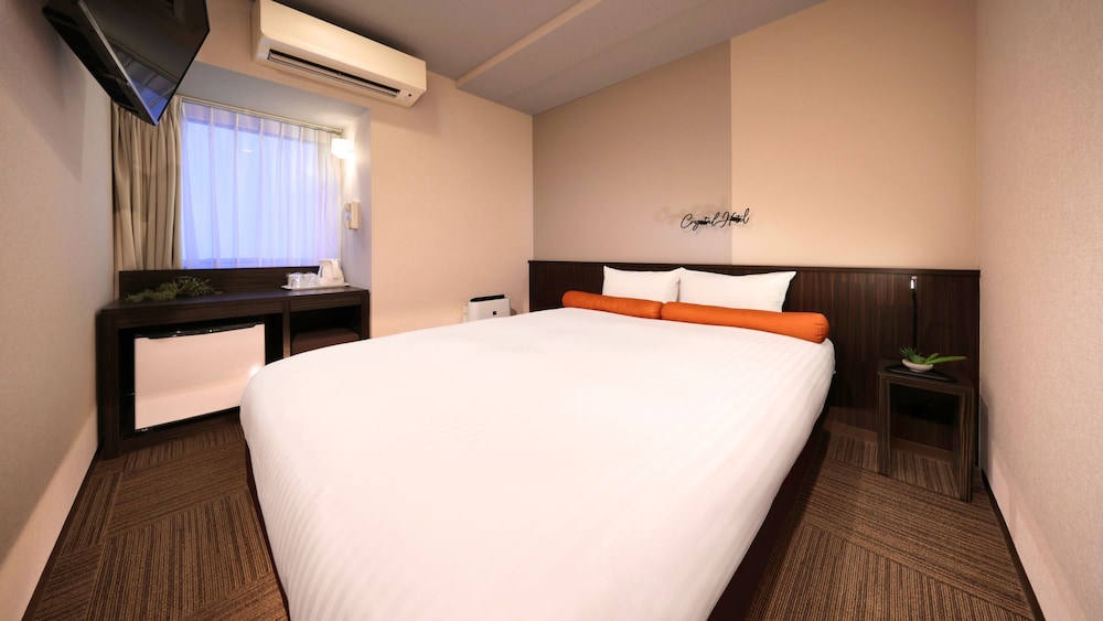 Nipponbashi Crystal Hotel 23/50
