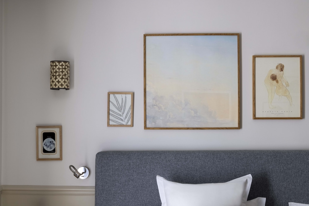 Le Petit Beaumarchais Hotel & Spa 22/48