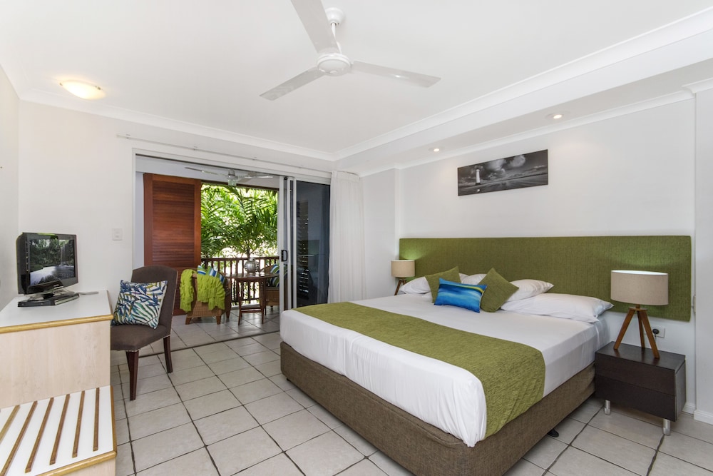 The Reef Retreat 23/63
