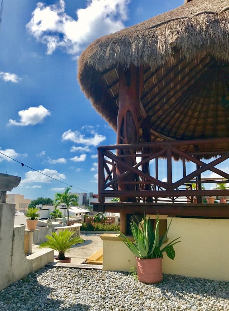 Hotel Cielo, Playa del Carmen 64/69