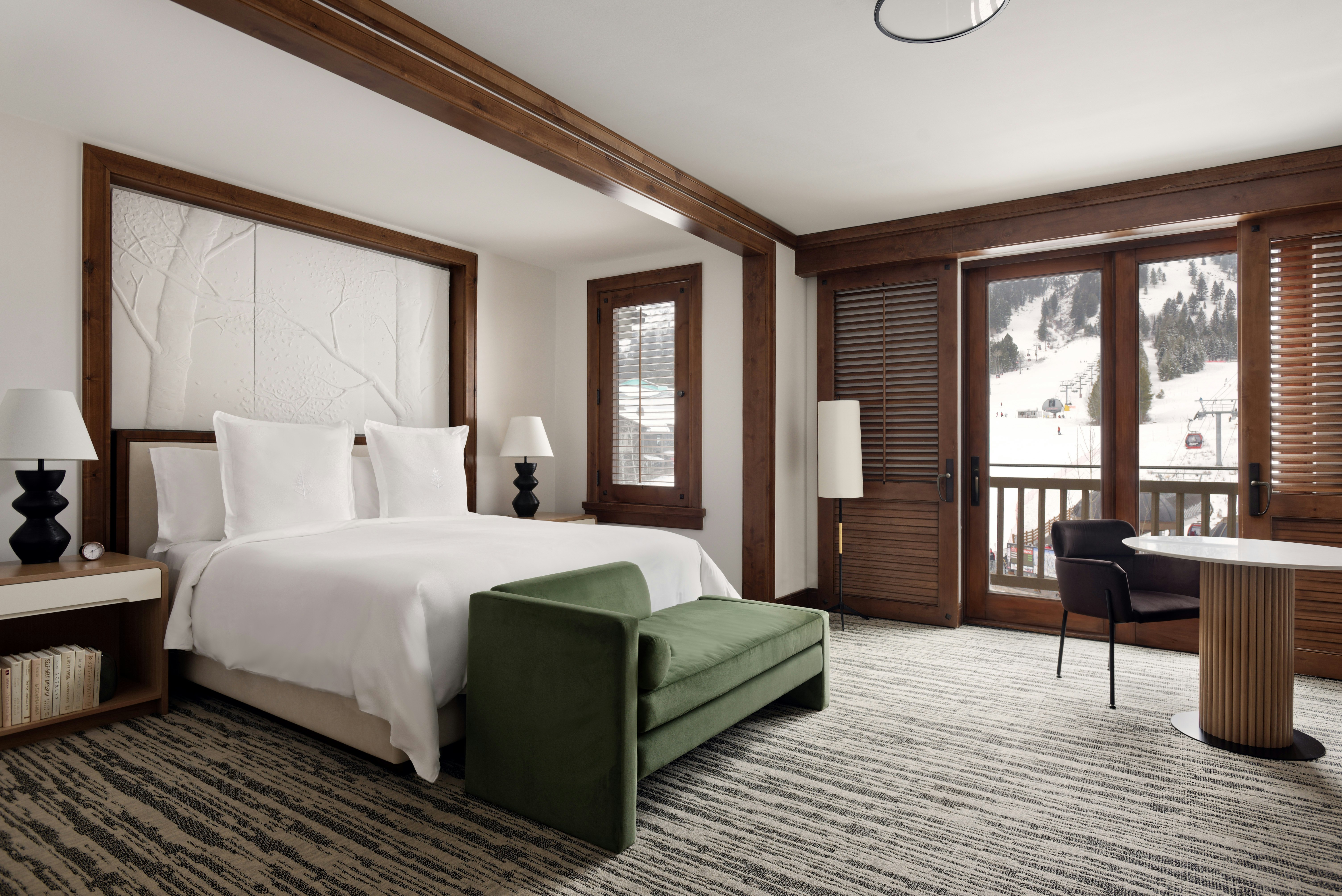 Room, King Bed, Mountain Side