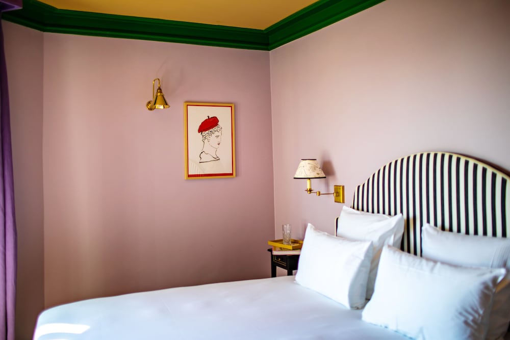SUPERIOR, DOUBLE BED