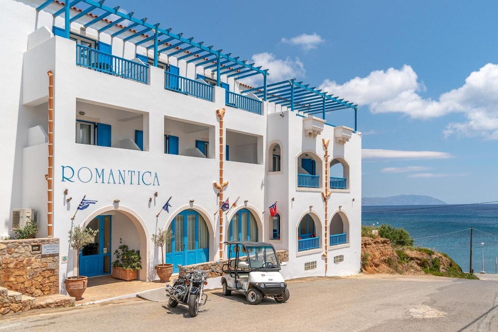 ROMANTICA HOTEL 6/65