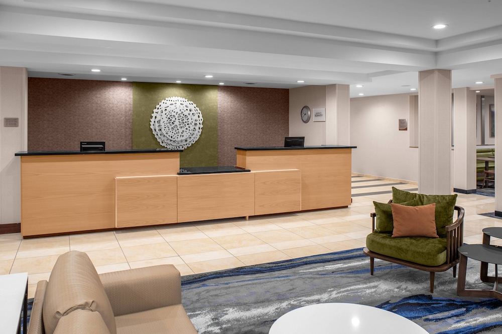 Fairfield Inn And Suites Columbus West 4/40