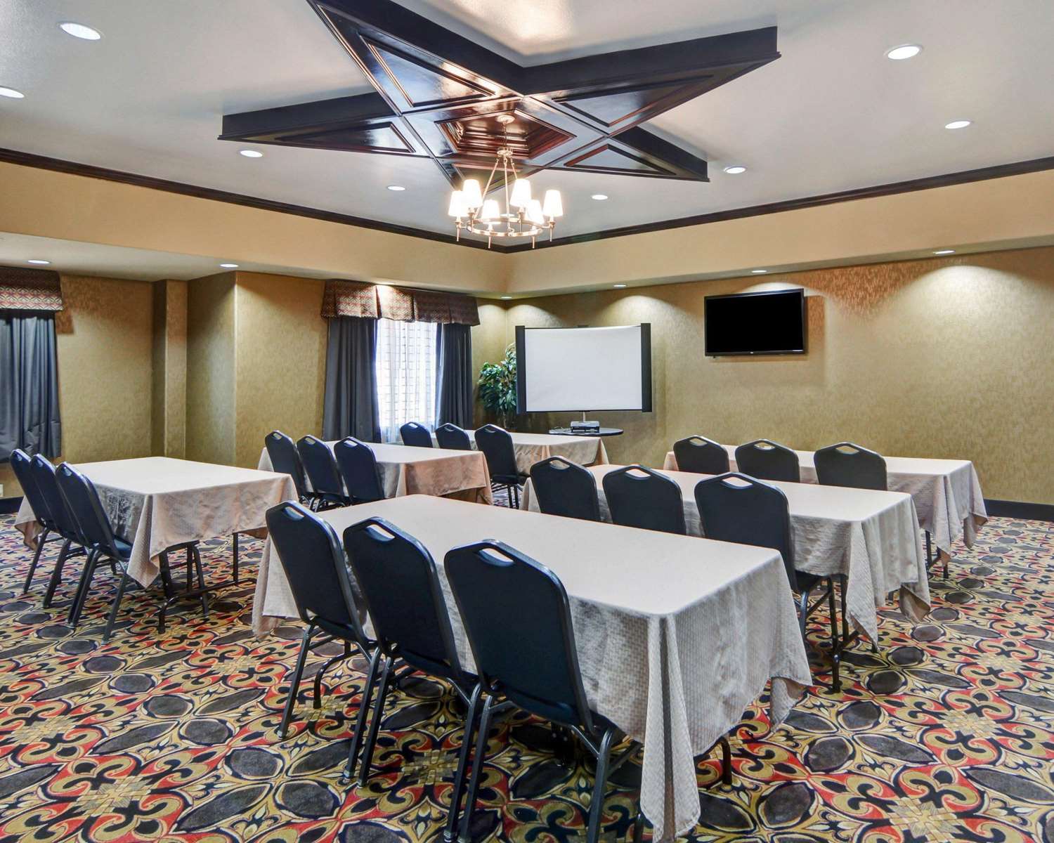 Comfort Suites At Lake Worth 41/47