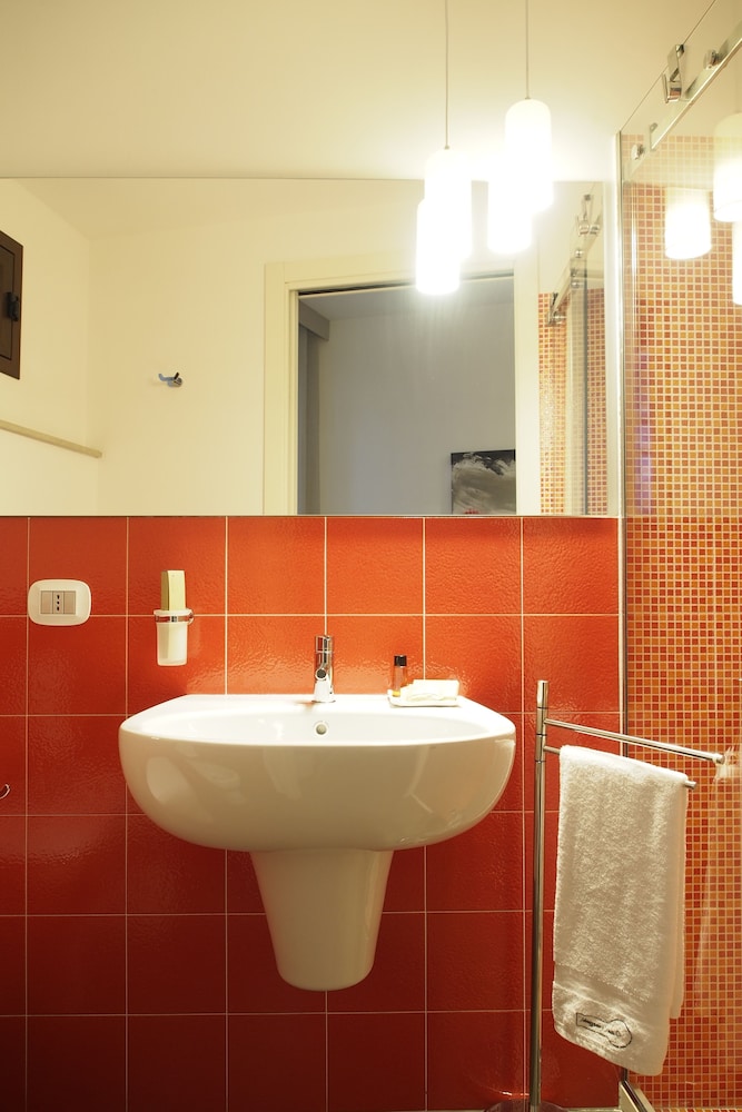 Terrazzani Suite 41/44