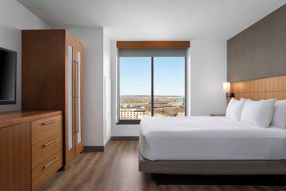 Hyatt Place Omaha/Downtown-Old Market 12/53