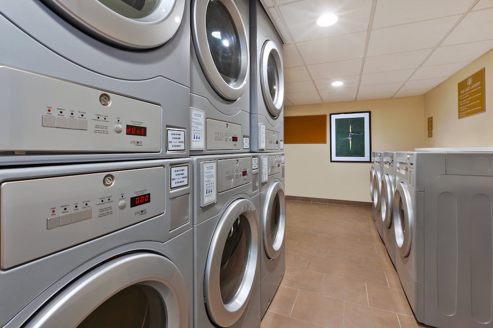 Candlewood Suites Huntersville Lake Norman Area 32/69