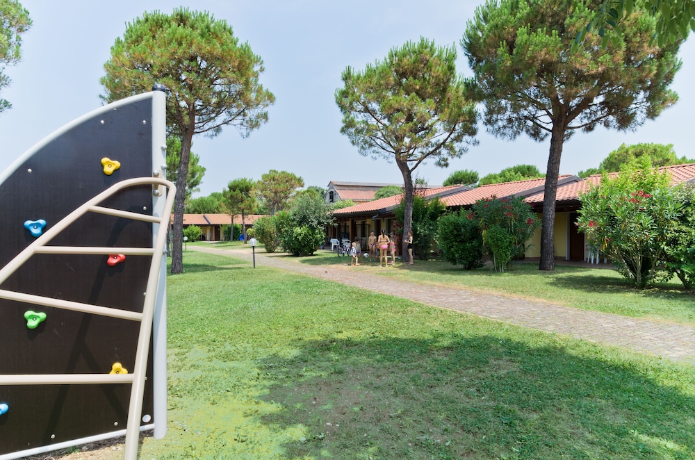 Campeggio Del Garda 33/44