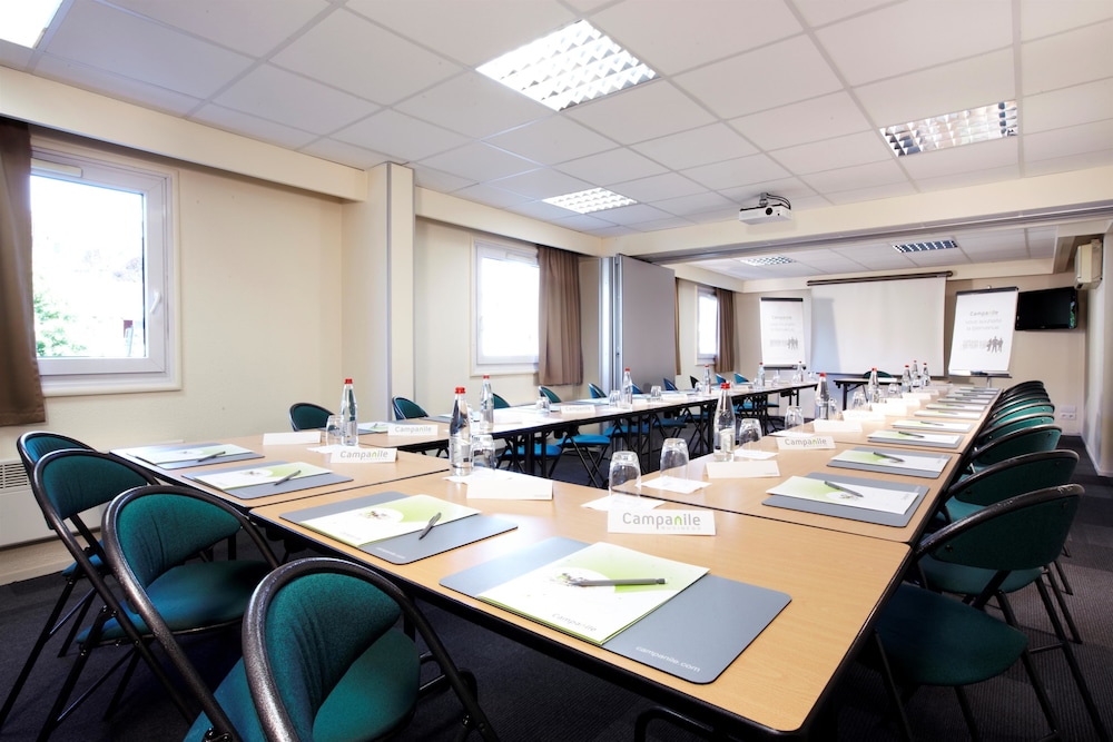 Campanile Paris Ouest Chaville 32/36