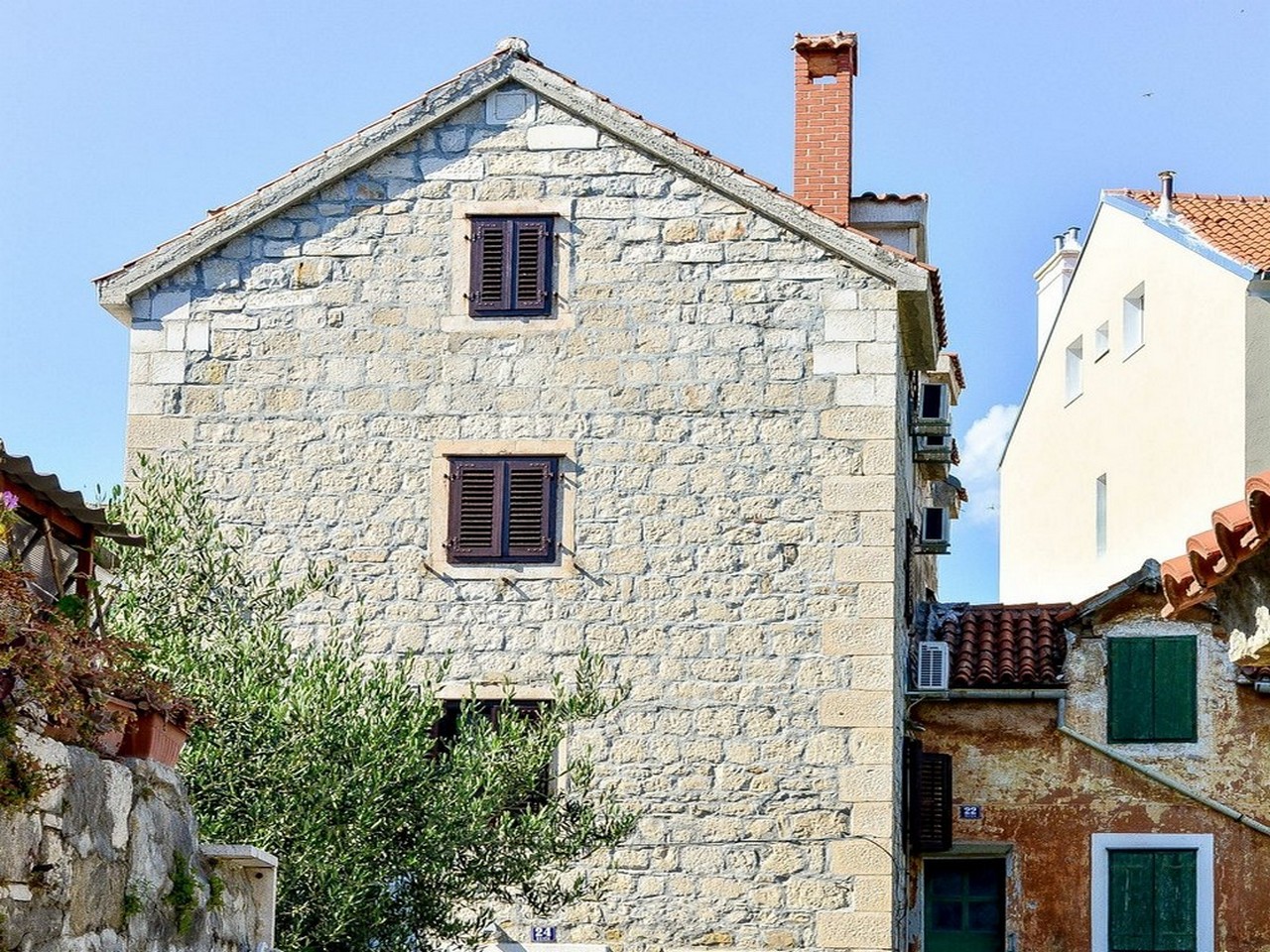 HOTEL APARTMANI SLAVICA 1/38