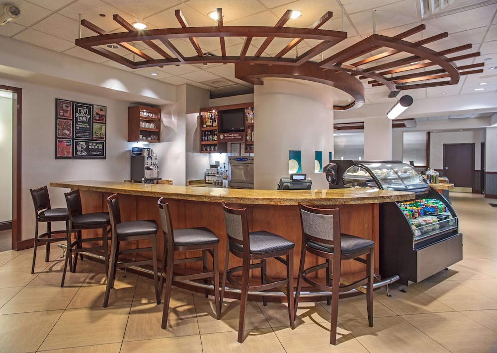 Hyatt Place Cincinnati/Blue Ash 17/28