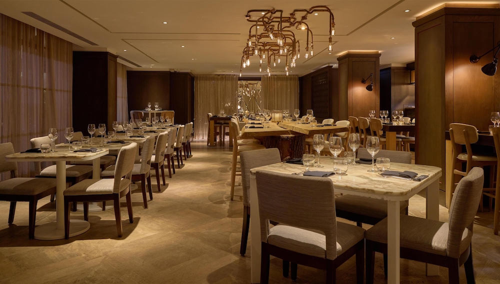 The May Fair Hotel, Mayfair, London 46/63