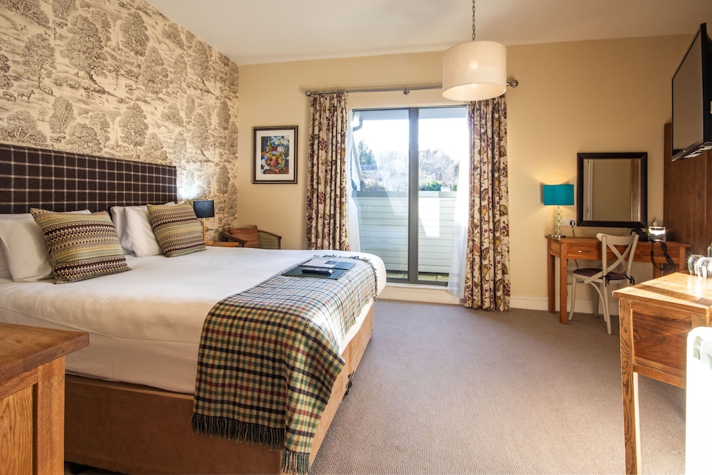 SUPERIOR, DOUBLE BED
