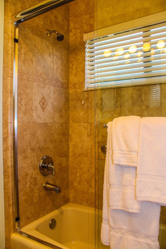 Hollywood Sands Resort A Vri Resort 25/47