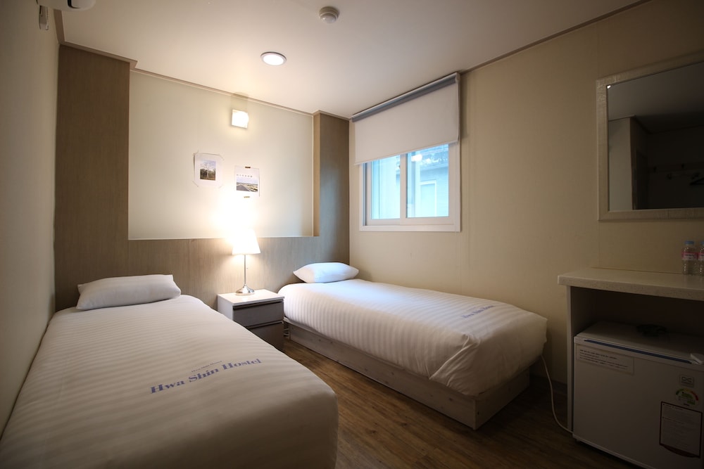 Dongdaemun Hwashin Hostel 21/47