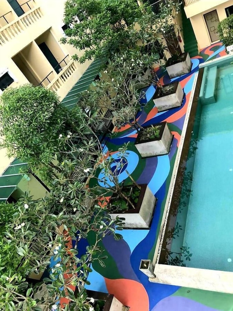 The Wave Hotel Patong 69/73