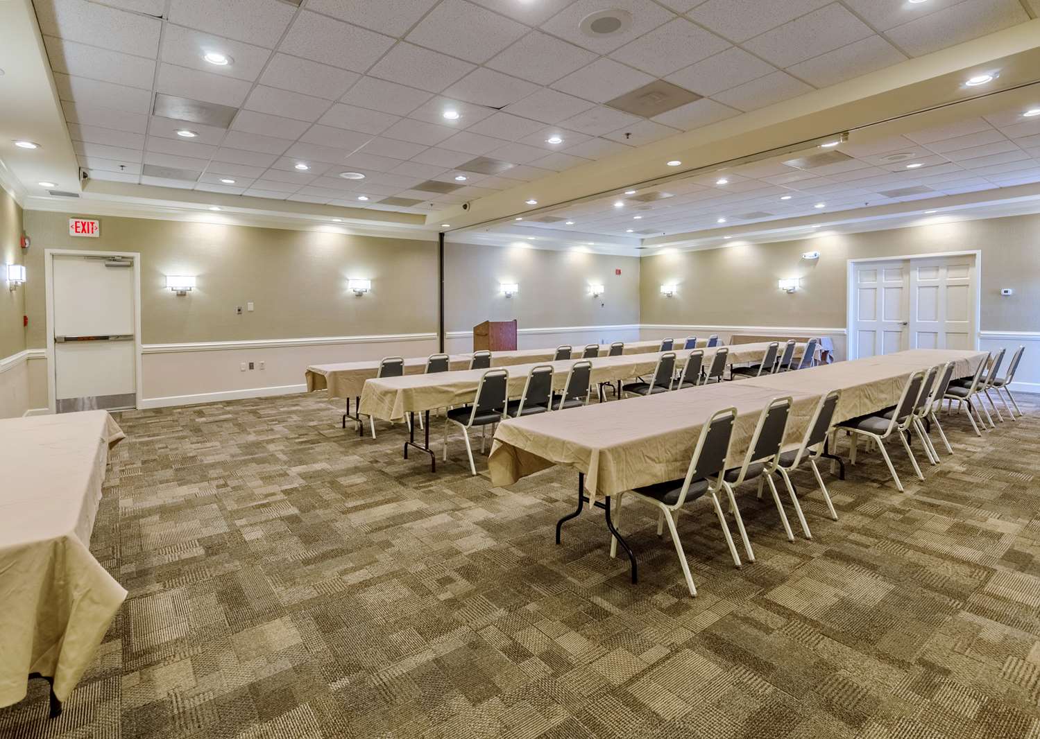 Best Western Plus Inn at Hunt Ridge 31/36