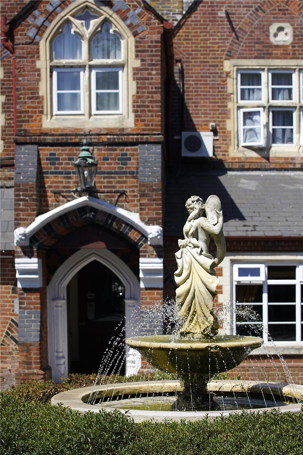 Best Western Abbots Barton Hotel 30/31