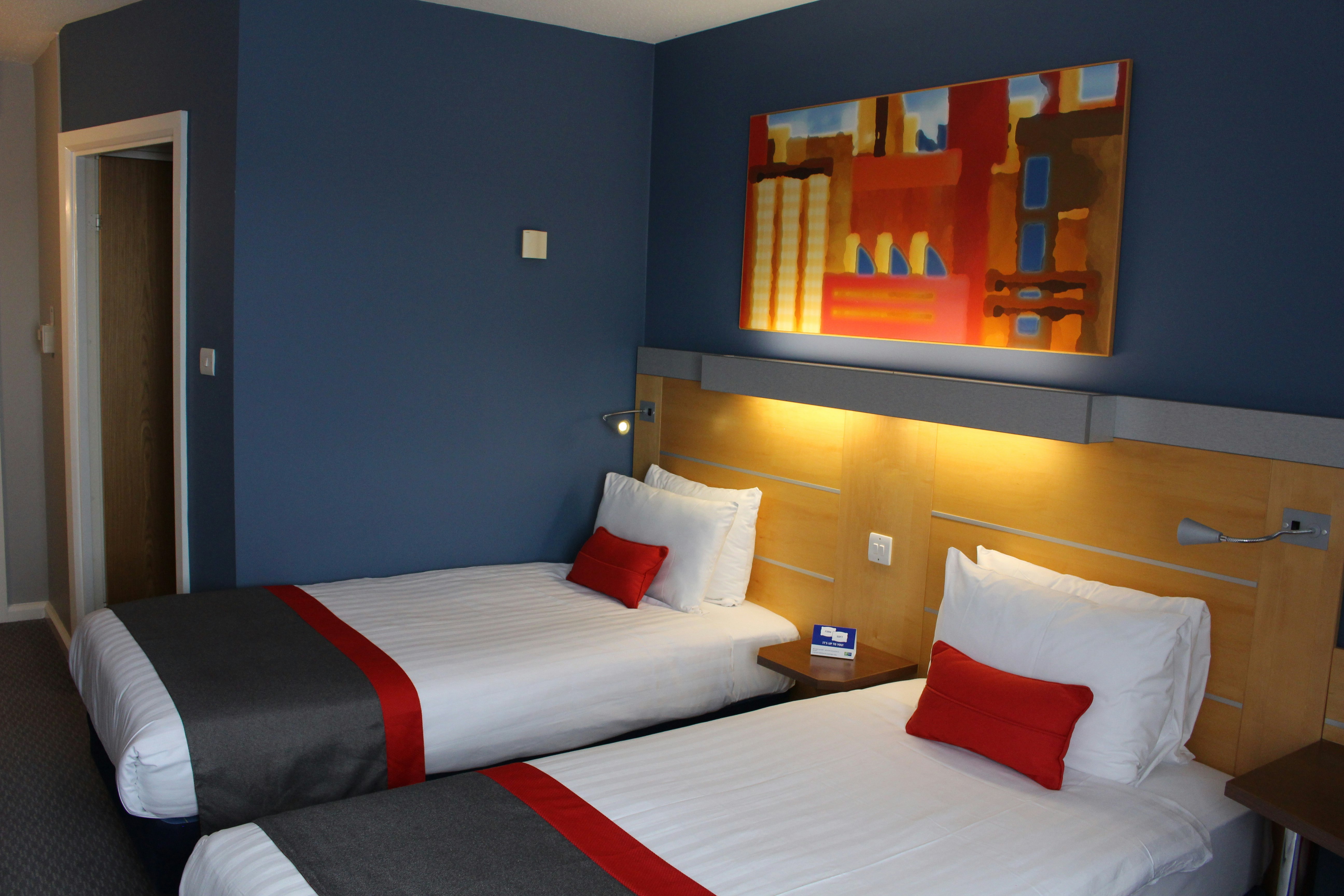 Holiday Inn Express London Croydon 15/50
