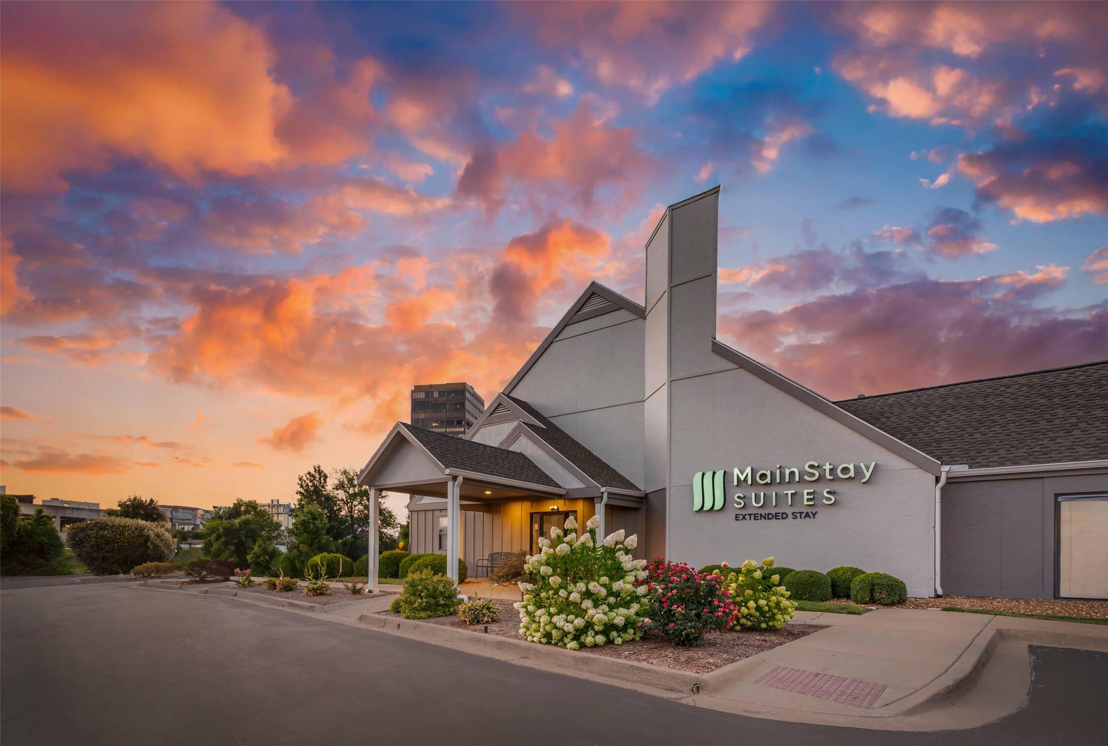 MainStay Suites St. Louis - Galleria 5/29