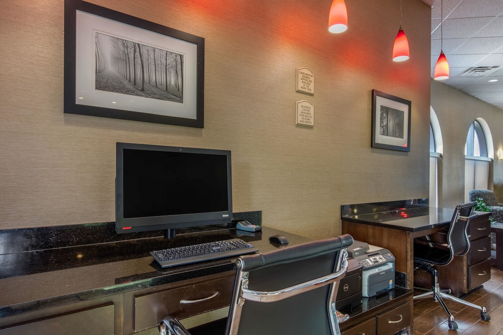 Comfort Suites Jackson I-40 42/47