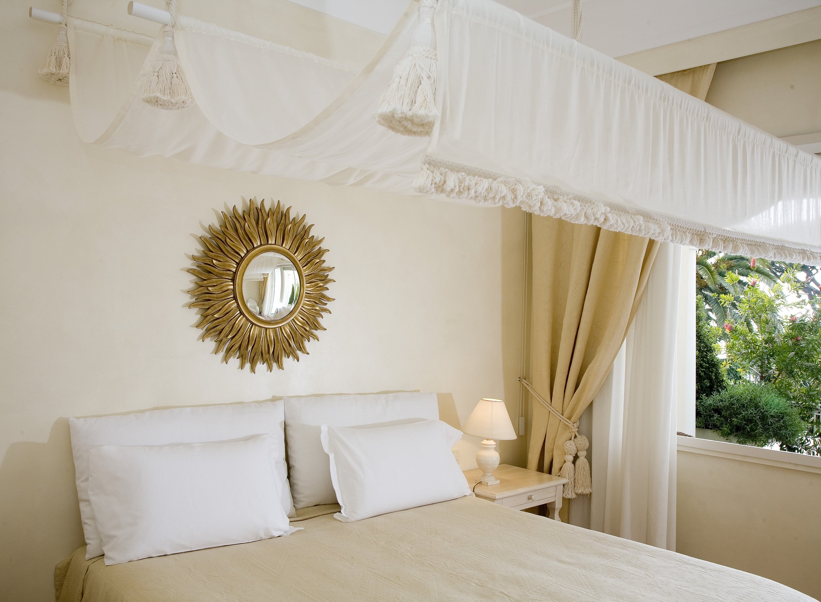 Classic, Double Bed, Garden Side
