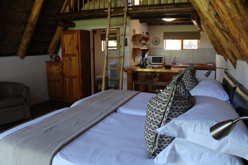 Ko-Ka Tsara Bushcamp 4/50