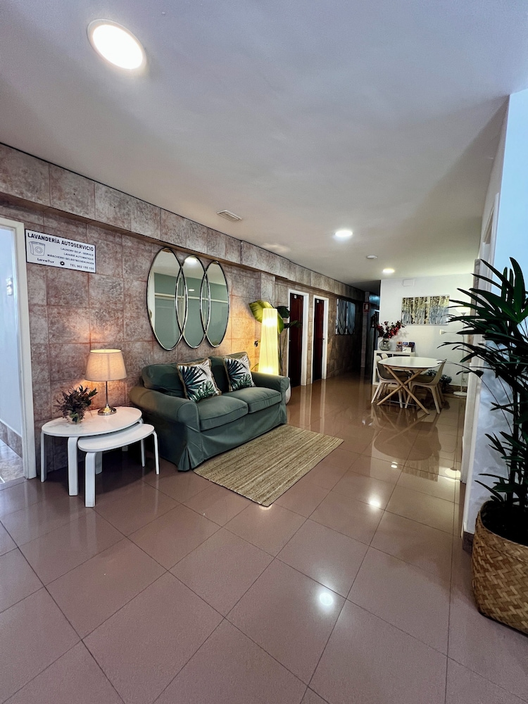Residencia Cardona 9/57