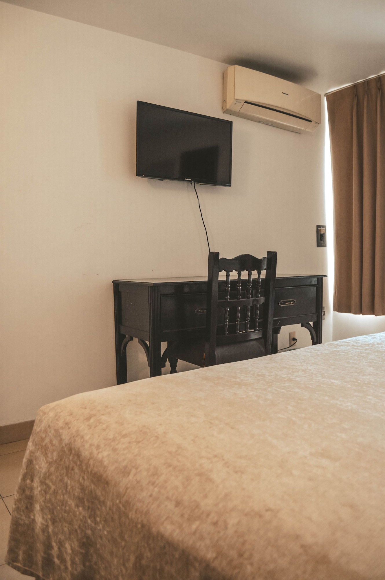 STANDARD, KING BED