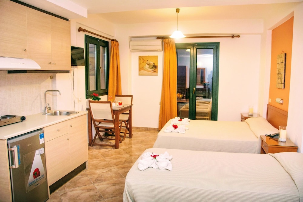 Hotel Ippolity Village 23/71