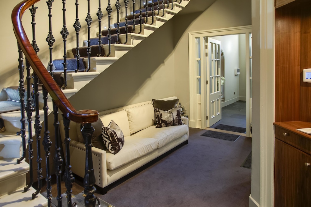 Clarendon Luxury Apartments 21/46