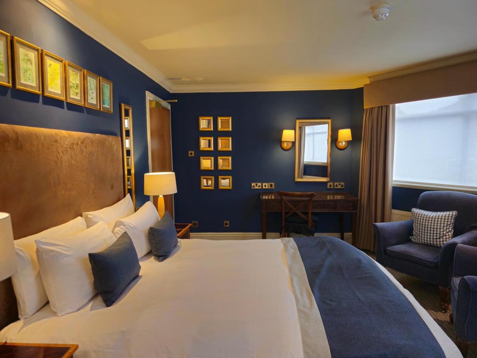 Hotel Manor - Datchet, Windsor 5/11
