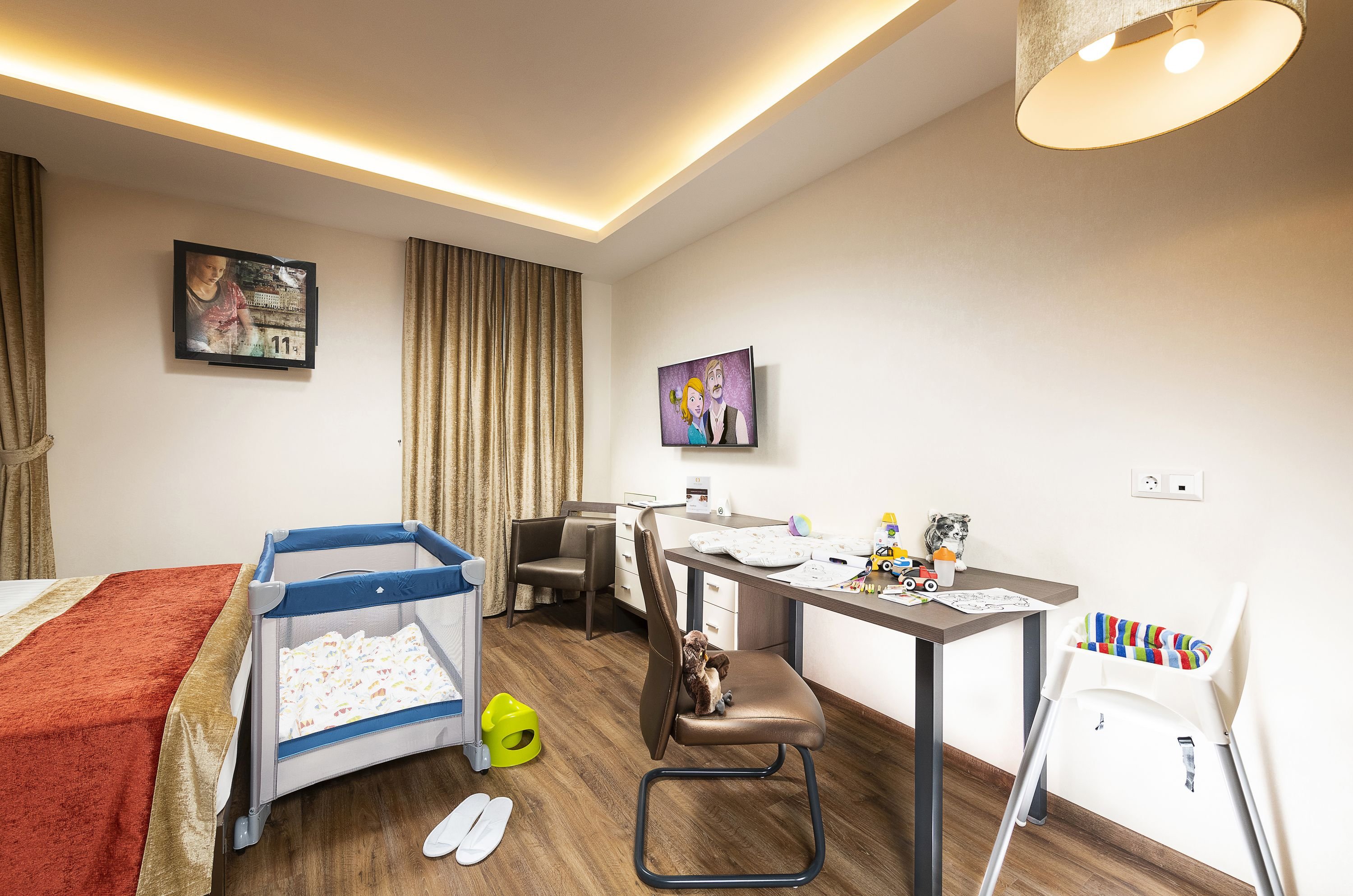 Opera Garden Hotel & Apartments 31/36