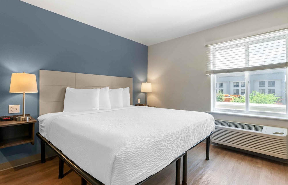 WoodSpring Suites Portland North Gresham 30/53