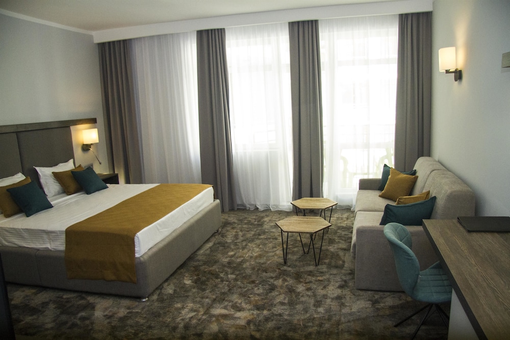 Best Western Plus Premium Inn 23/57