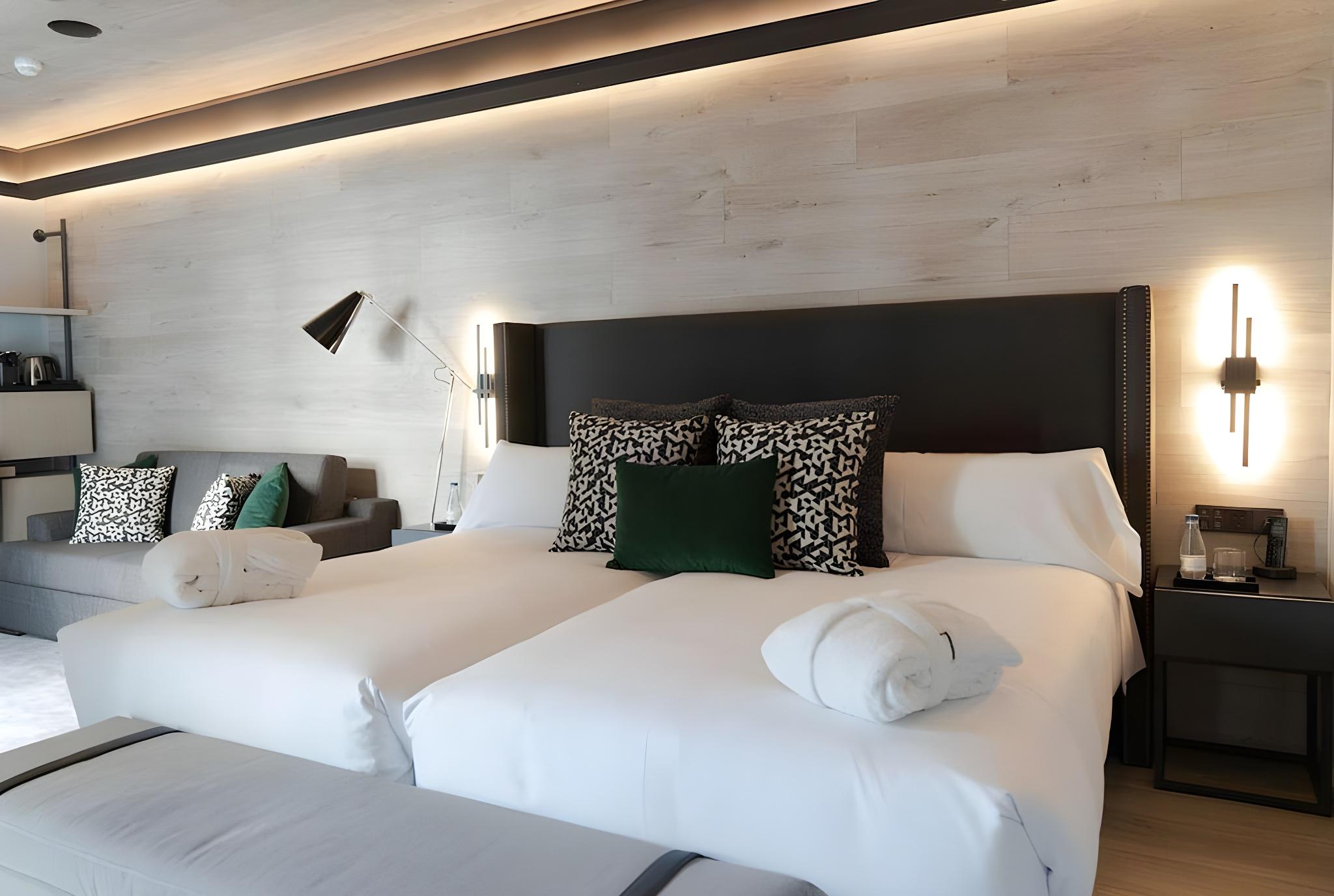 Junior Suite, Courtyard View
