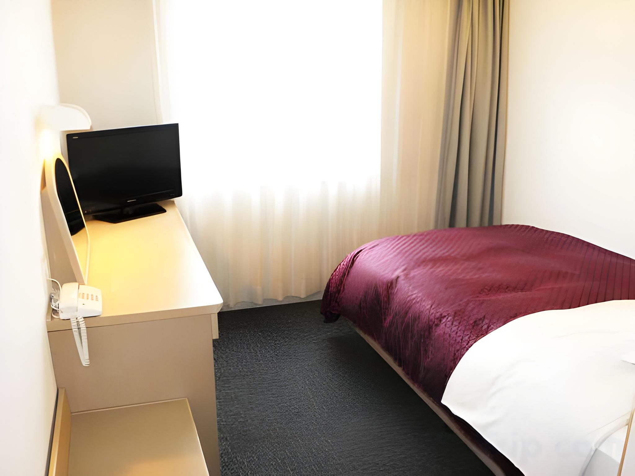 Semi Room, Single, Semi Double Bed, Smoking
