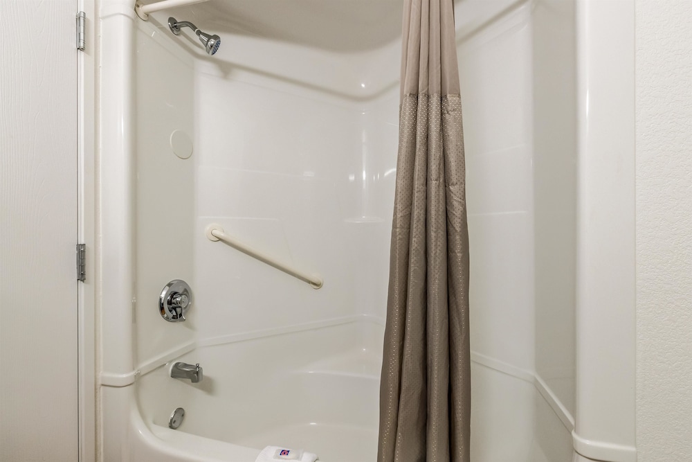 Motel6 West Des Moines, IA 25/52