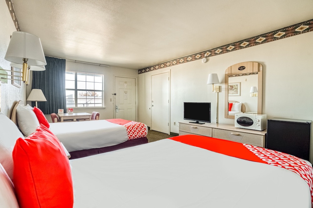 OYO Hotel Wichita Falls I-44 Sheppard Airforce 12/27