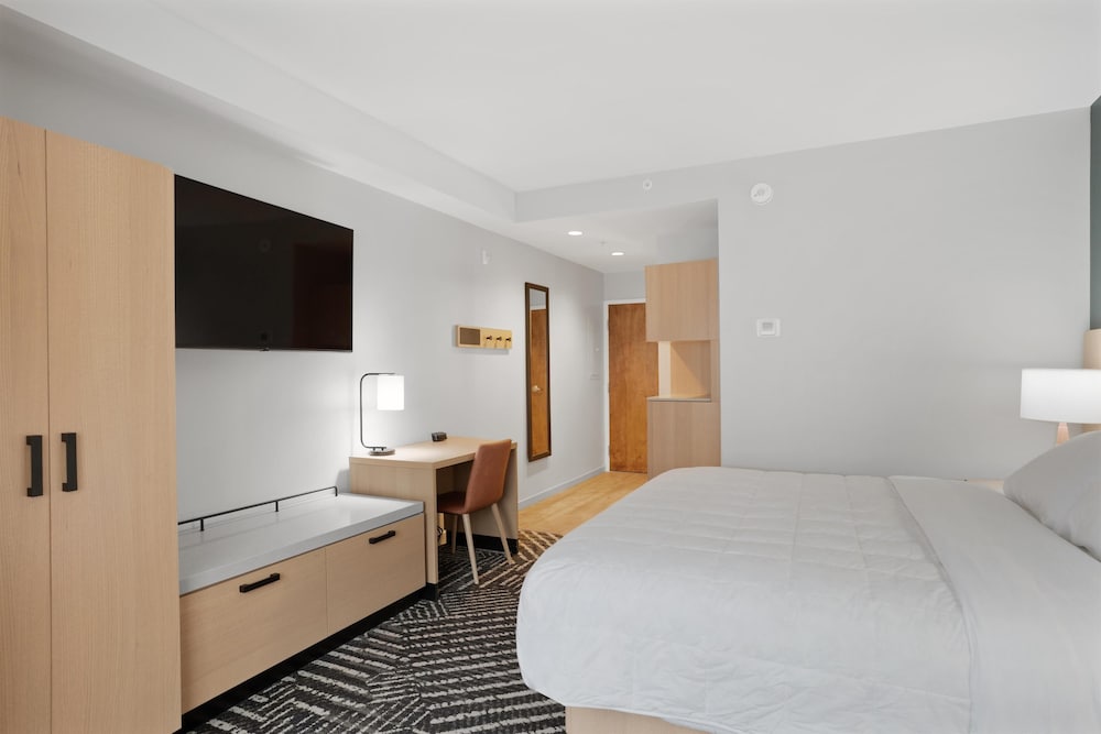 Room, 2 Queen Beds, Sofa, Den