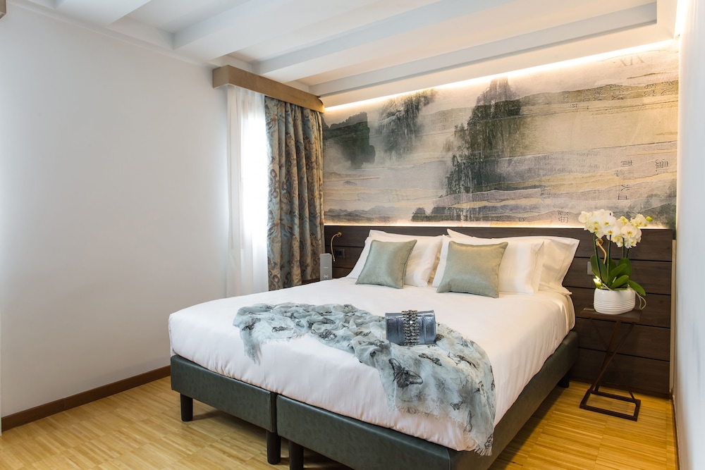 Venice Maggiore Consiglio Hotel 7/28
