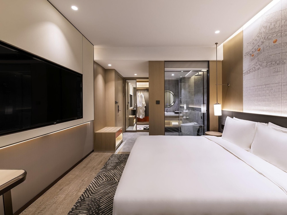 STANDARD, KING BED